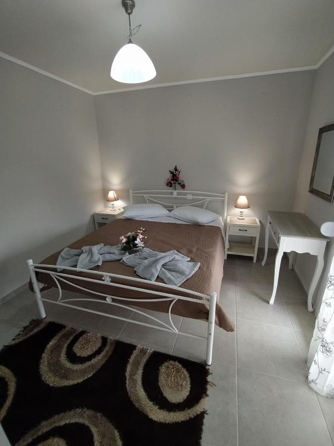 Spiros Full House In Marathias Apartment Luaran gambar