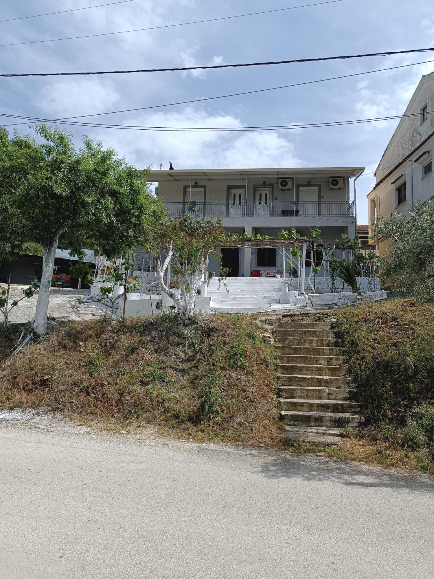 Spiros Full House In Marathias Apartment Luaran gambar